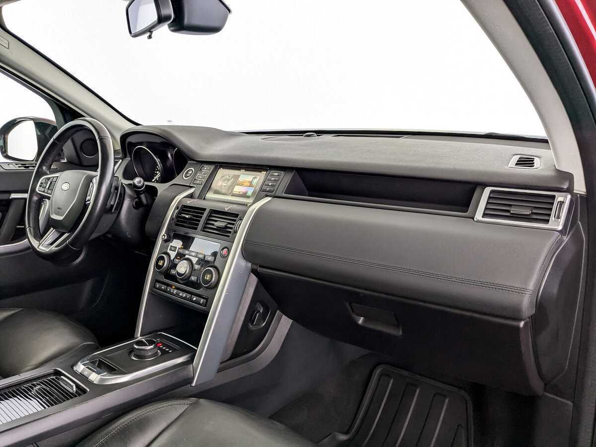 Land Rover Discovery Sport 2019 года с пробегом. Фото: #8