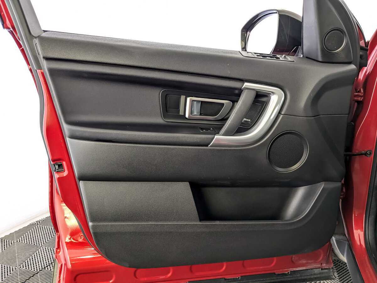 Land Rover Discovery Sport 2019 года с пробегом. Фото: #14