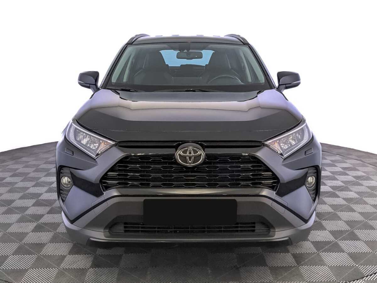 Toyota RAV4 2021 года с пробегом. Фото: #1