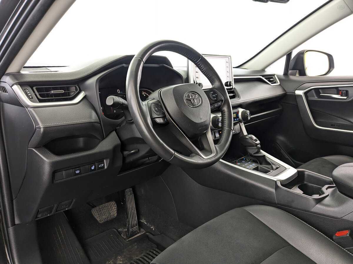 Toyota RAV4 2021 года с пробегом. Фото: #10