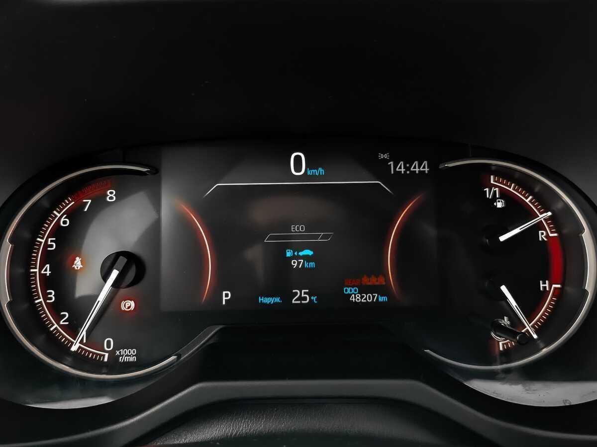 Toyota RAV4 2021 года с пробегом. Фото: #11