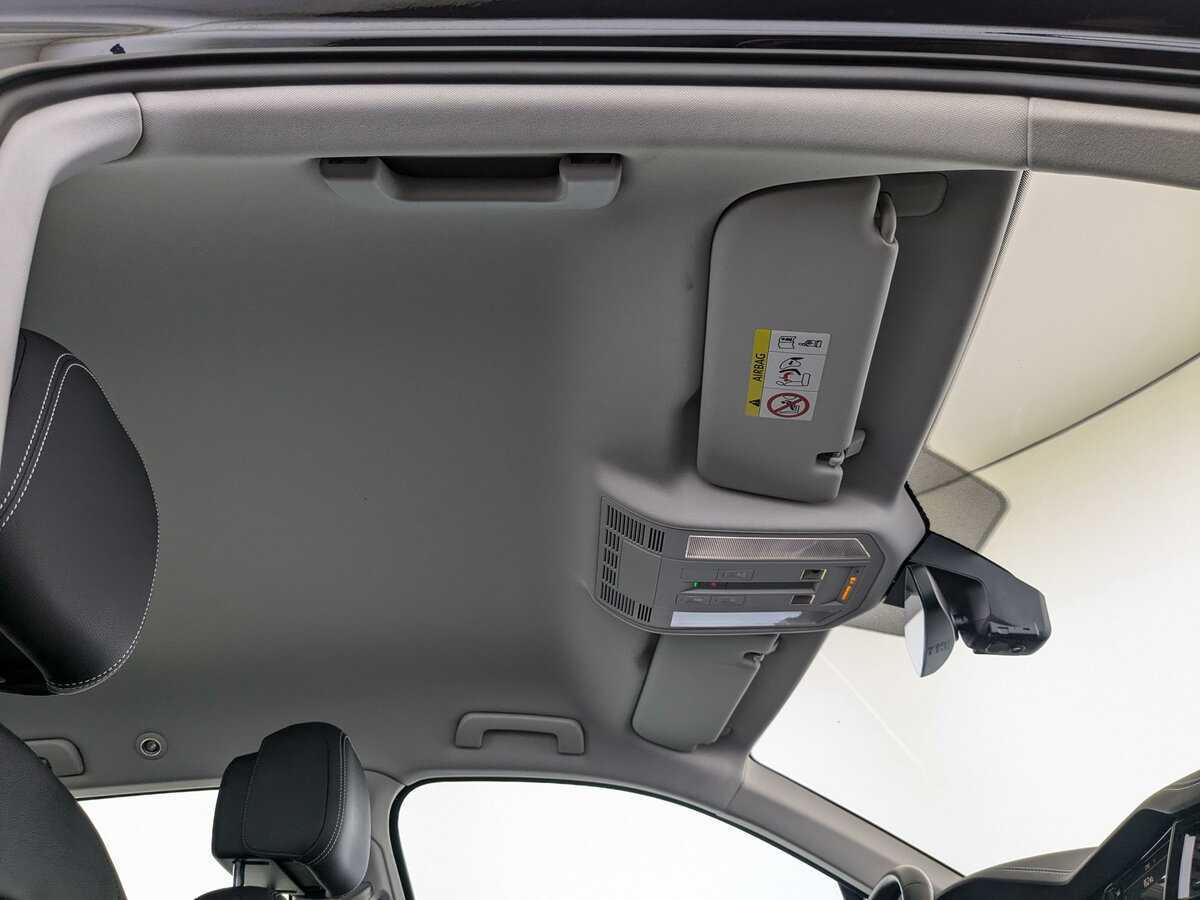 Volkswagen Touareg 2020 года с пробегом. Фото: #18