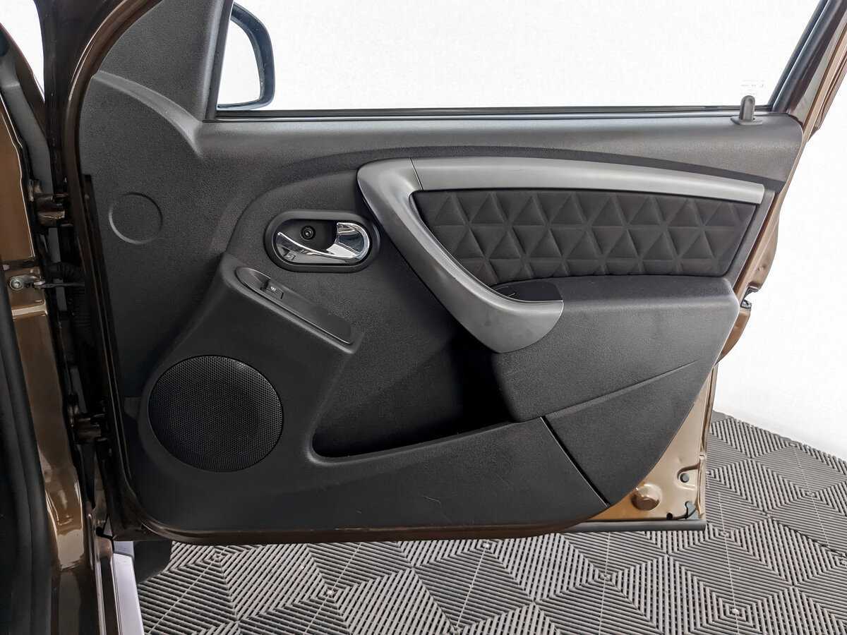 Б/У Рено Дастер 2016 года. Фото: #19