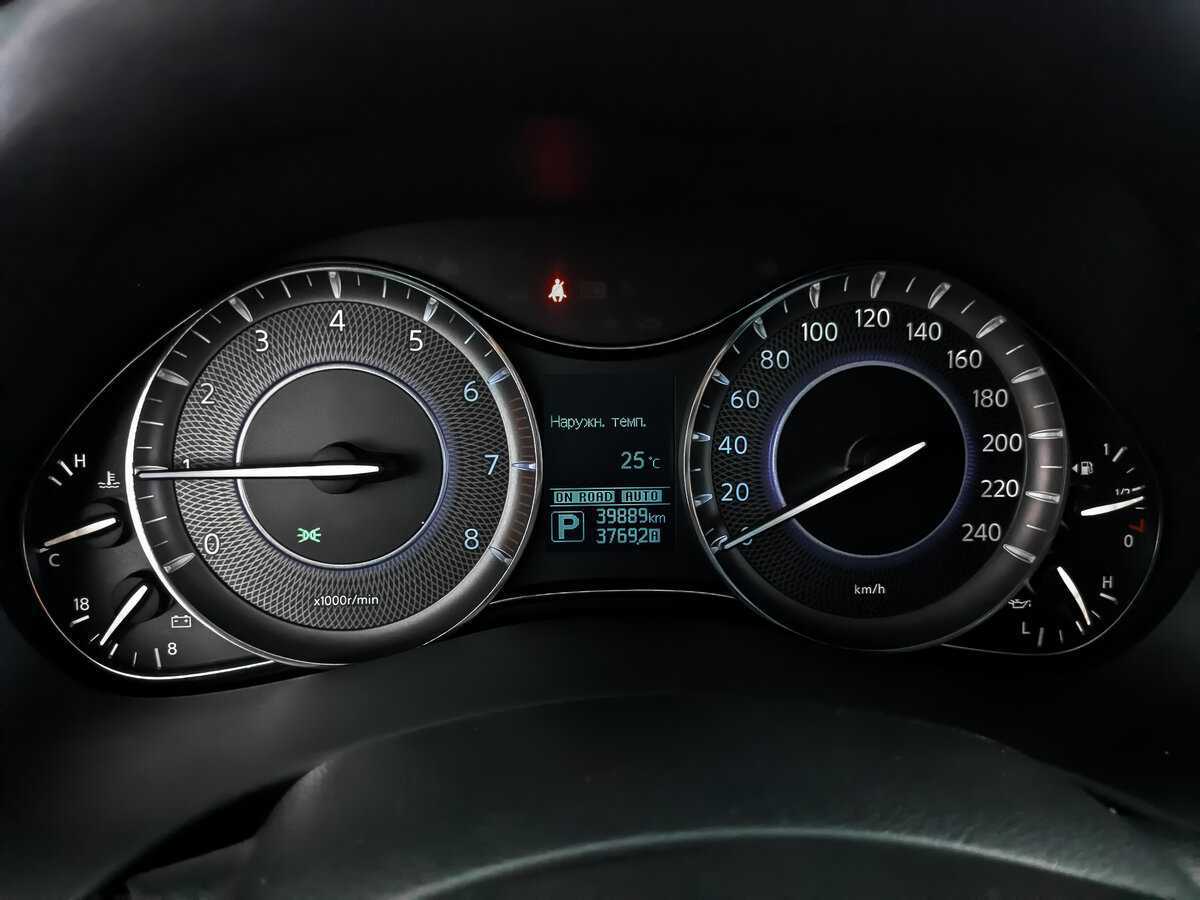 Infiniti QX80 2017 года с пробегом. Фото: #11