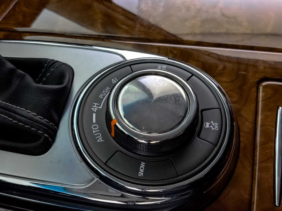 Infiniti QX80 2017 года с пробегом. Фото: #22