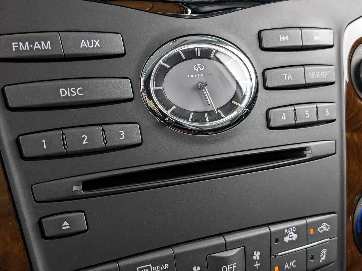 Infiniti QX80 2017 года с пробегом. Фото: #23