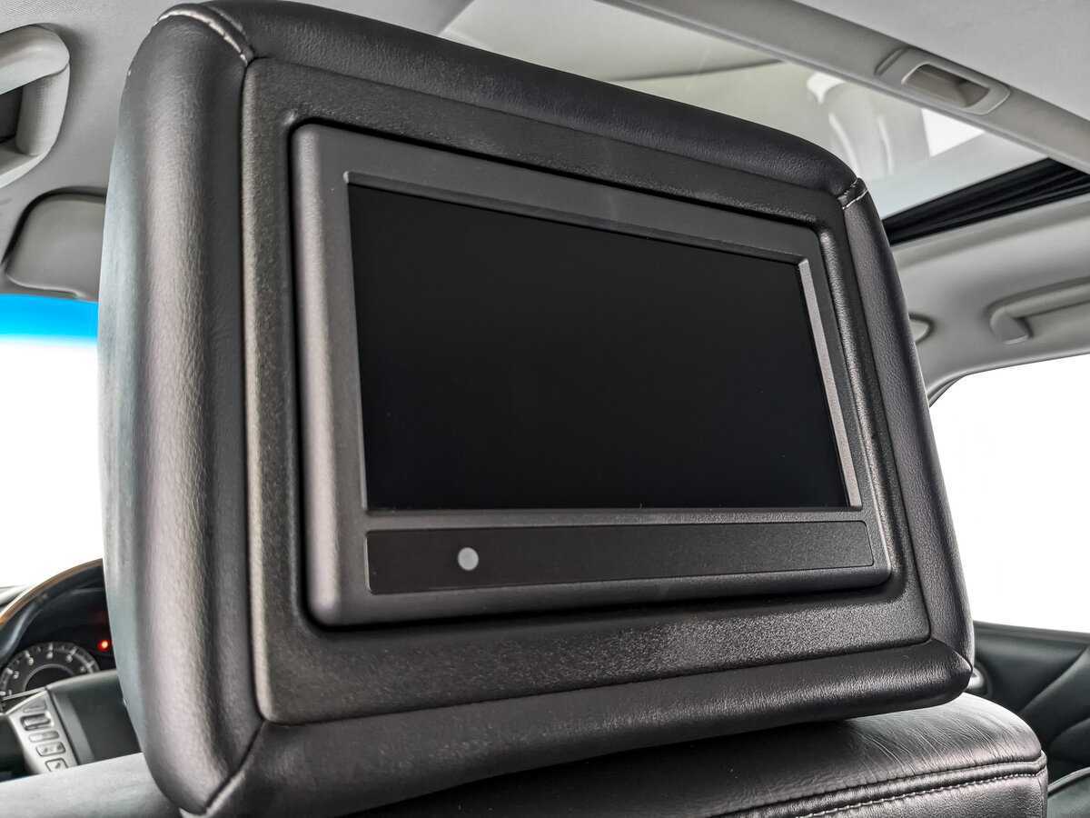 Infiniti QX80 2017 года с пробегом. Фото: #25