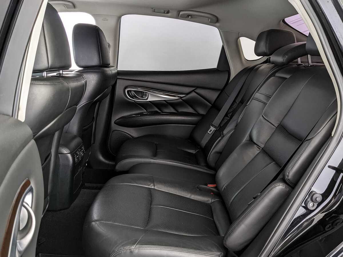 Infiniti Q70 2014 года с пробегом. Фото: #13