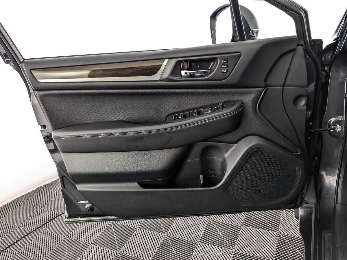 Subaru Outback 2017 года с пробегом. Фото: #13