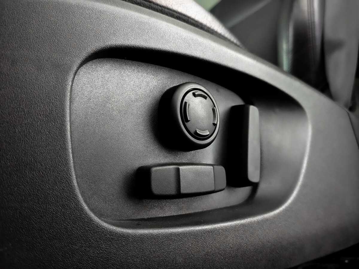 Land Rover Discovery Sport 2018 года с пробегом. Фото: #16