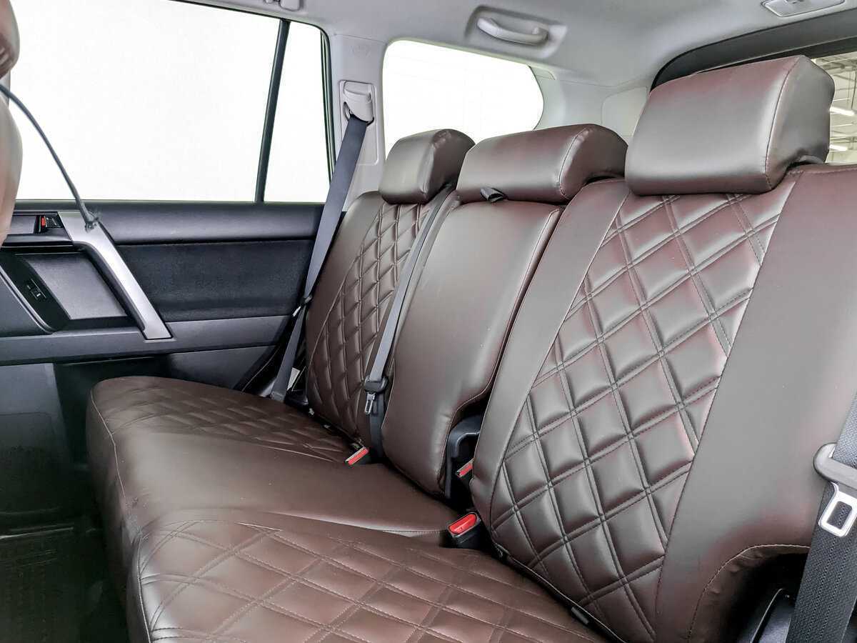 Toyota Land Cruiser Prado 2017 года с пробегом. Фото: #9