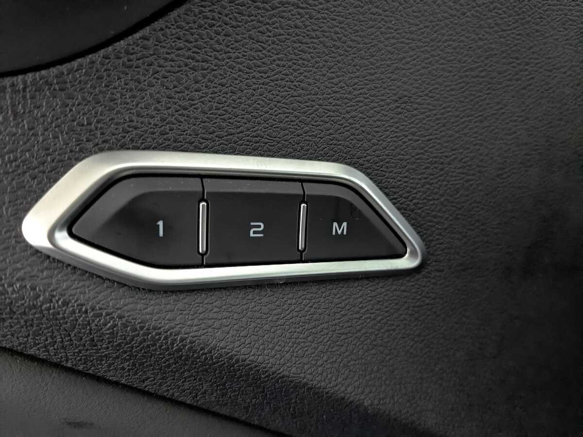 Geely Tugella 2021 года с пробегом. Фото: #22