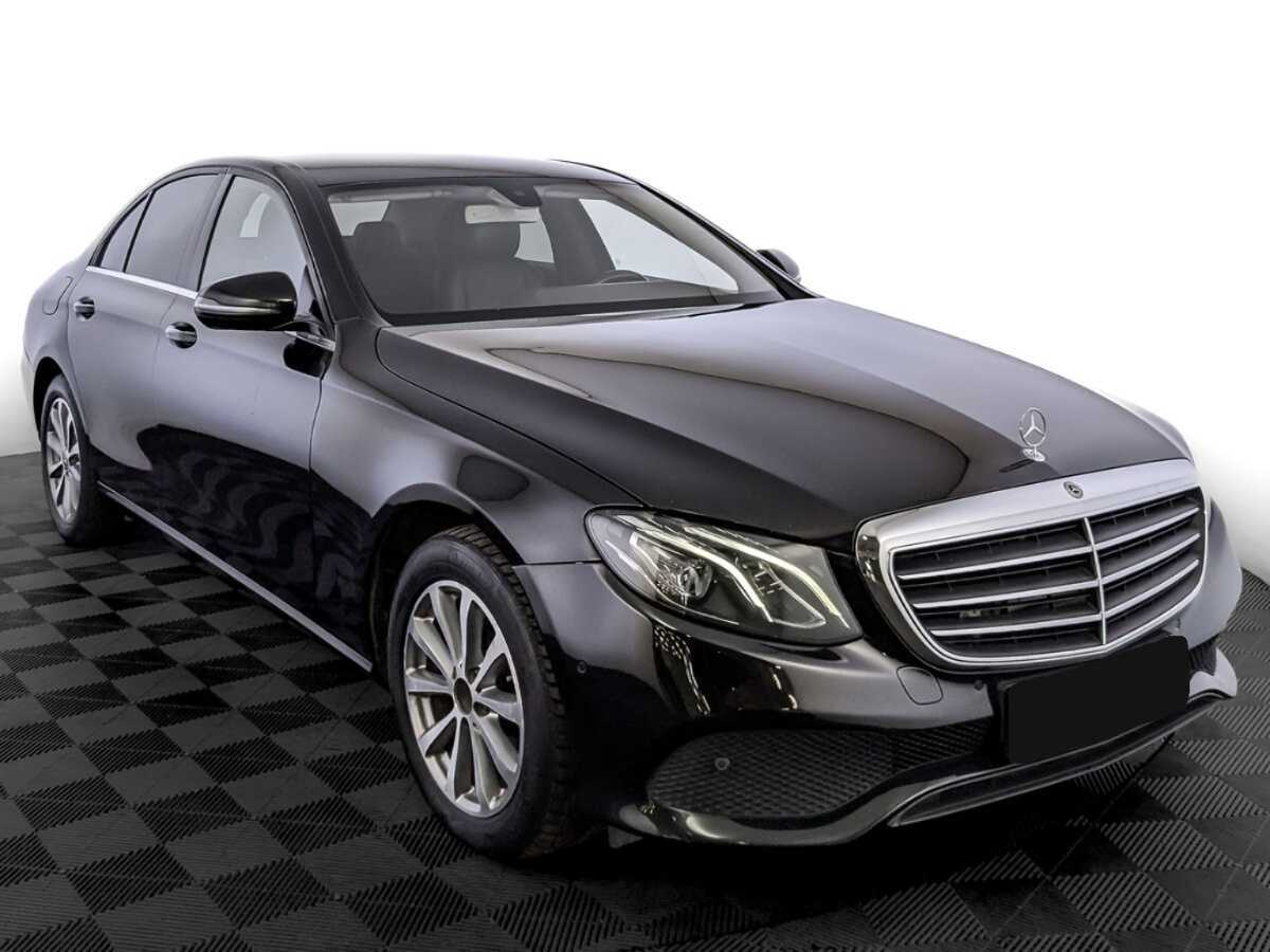 Mercedes-Benz E-Класс 2018 года с пробегом. Фото: #2