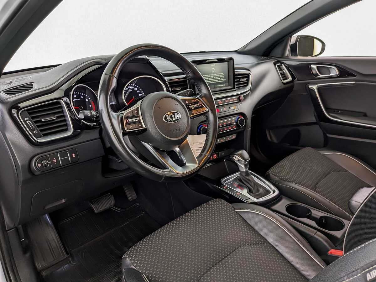 Б/У Киа Сид 2018 года. Фото: #13