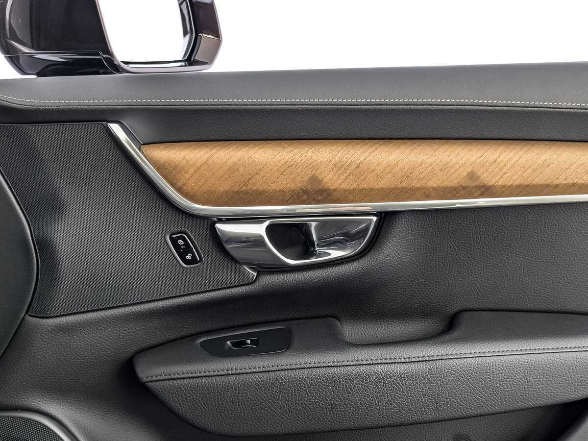 Volvo S90 2020 года с пробегом. Фото: #20