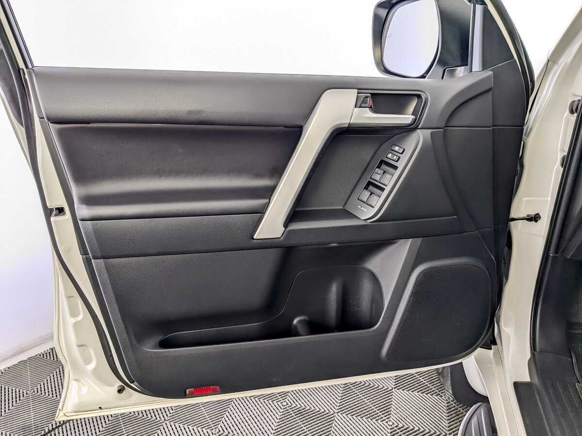 Toyota Land Cruiser Prado 2021 года с пробегом. Фото: #14
