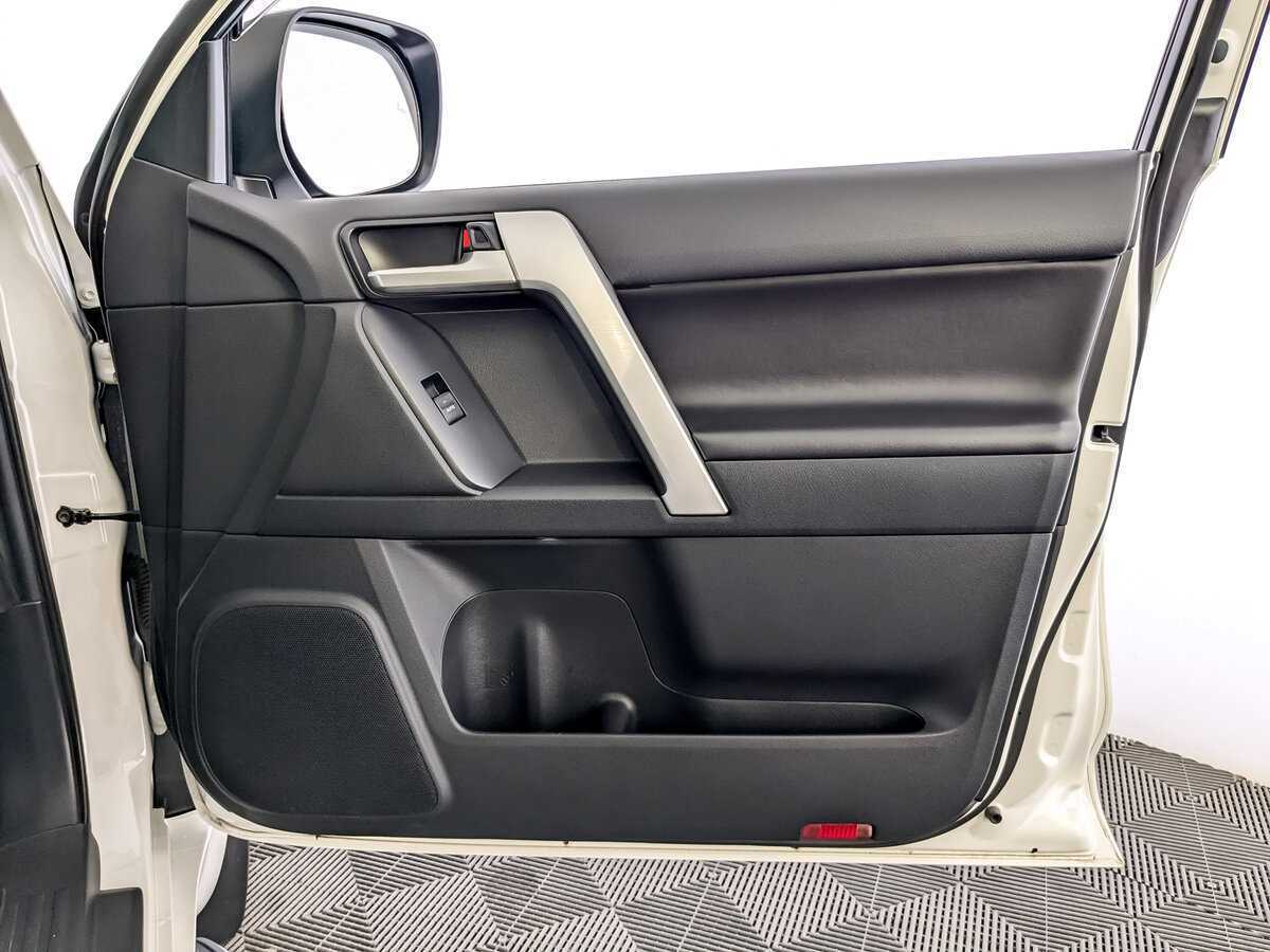 Toyota Land Cruiser Prado 2021 года с пробегом. Фото: #20