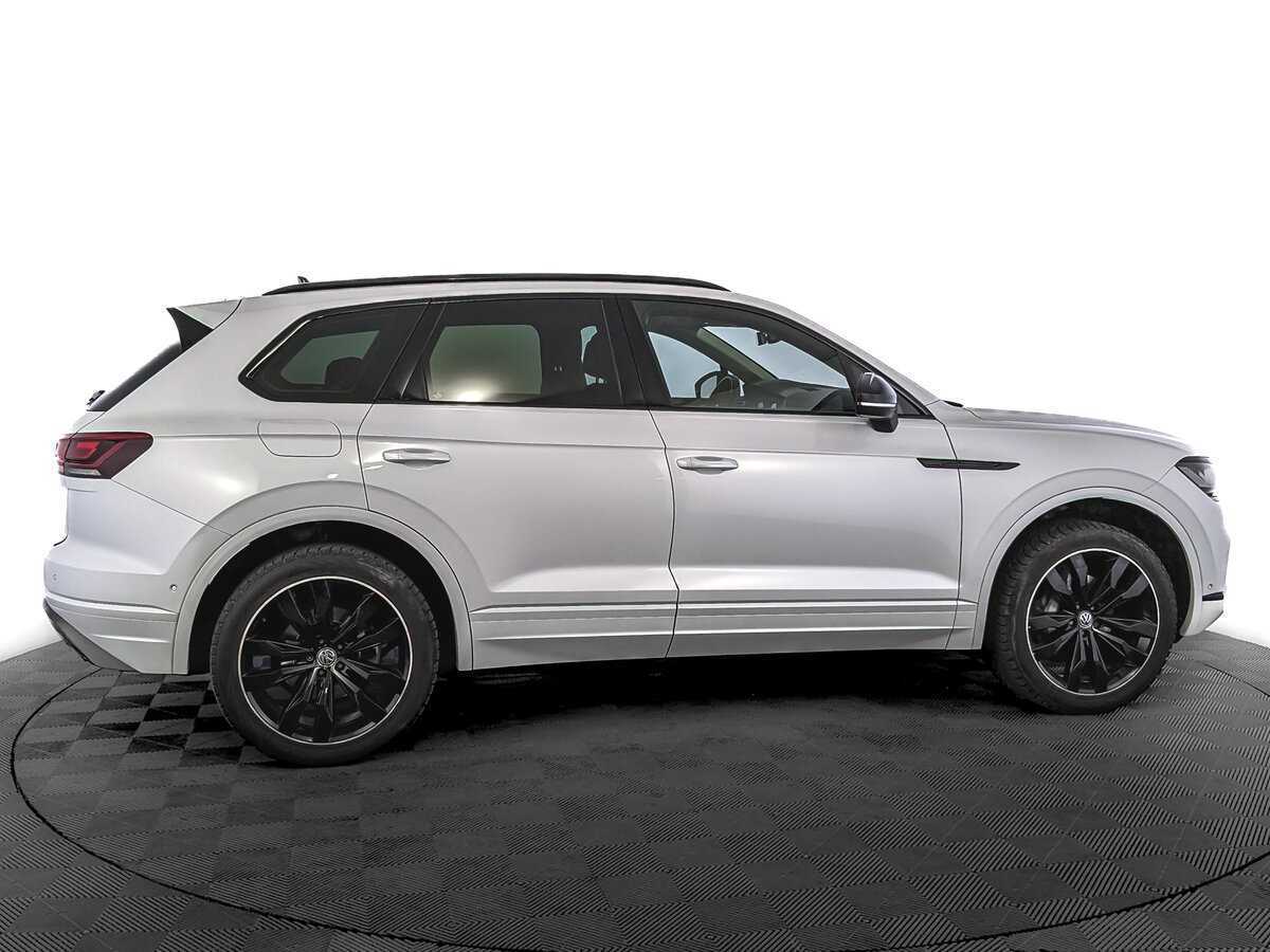Volkswagen Touareg 2020 года с пробегом. Фото: #3