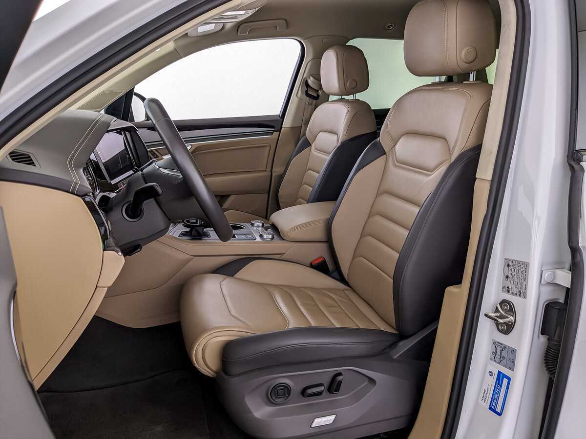 Volkswagen Touareg 2020 года с пробегом. Фото: #14