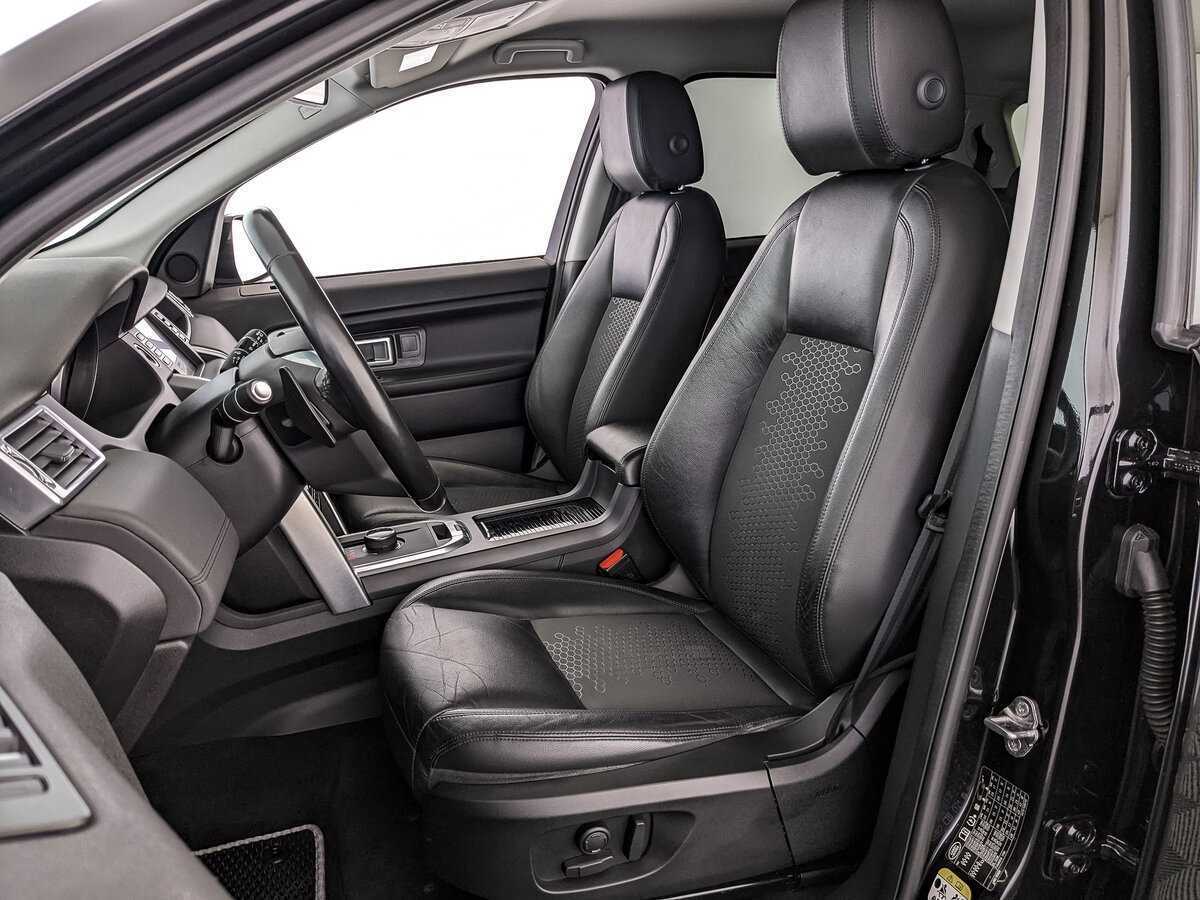 Land Rover Discovery Sport 2017 года с пробегом. Фото: #17