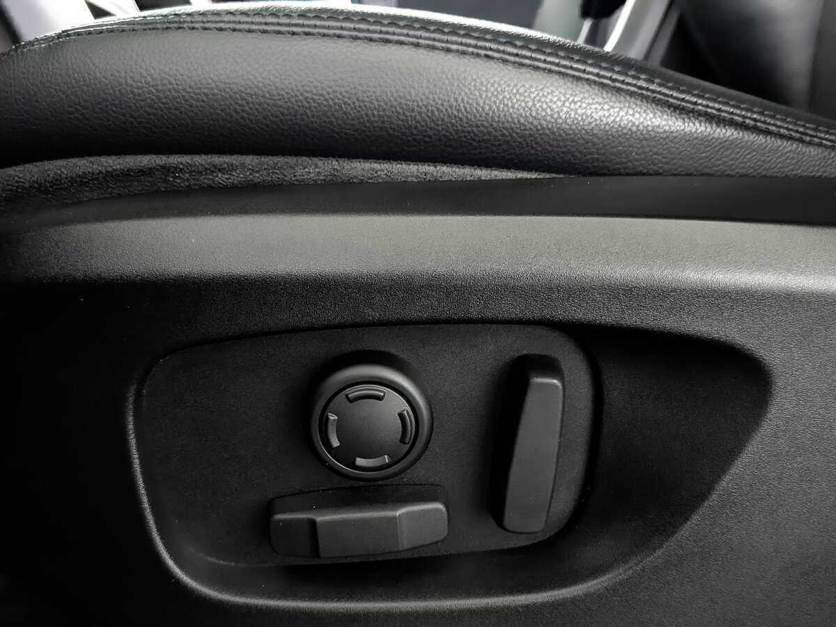 Land Rover Discovery Sport 2017 года с пробегом. Фото: #19