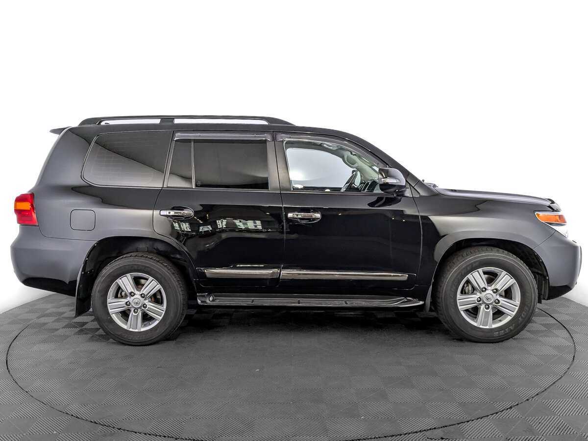 Toyota Land Cruiser 2014 года с пробегом. Фото: #3