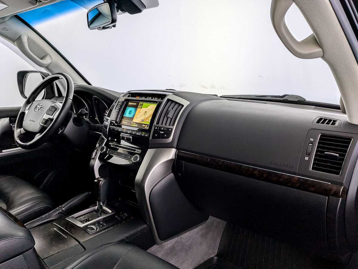 Toyota Land Cruiser 2014 года с пробегом. Фото: #8