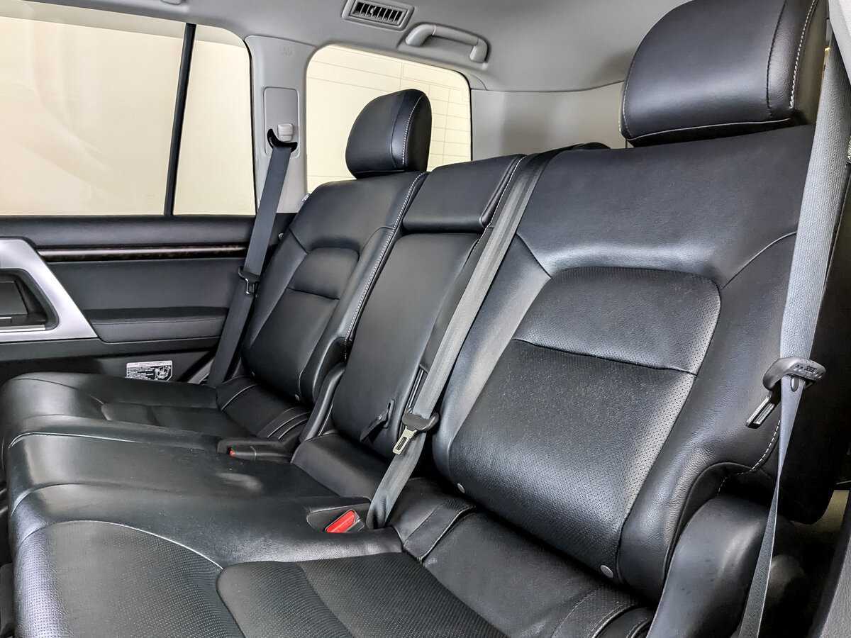 Toyota Land Cruiser 2014 года с пробегом. Фото: #9