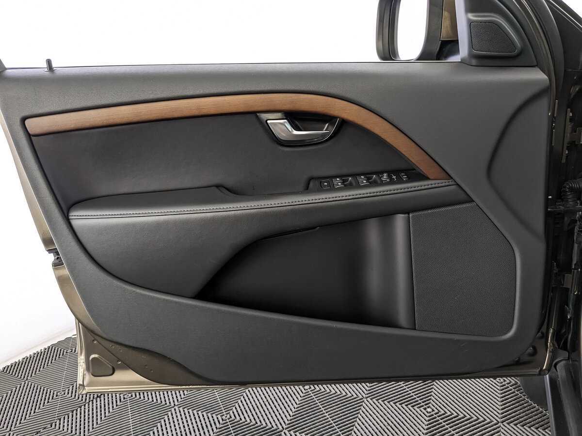 Volvo XC70 2011 года с пробегом. Фото: #14