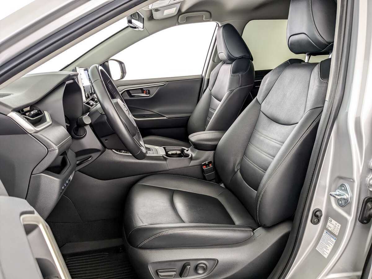 Toyota RAV4 2022 года с пробегом. Фото: #15