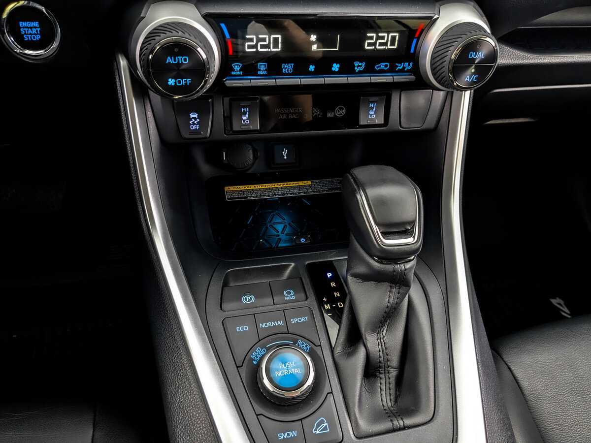 Toyota RAV4 2022 года с пробегом. Фото: #20