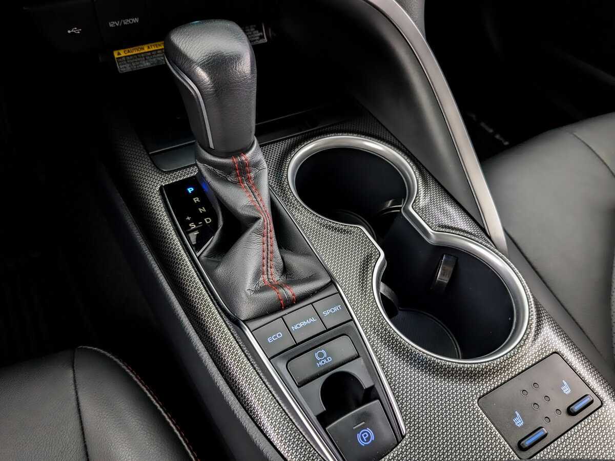 Toyota Camry 2022 года с пробегом. Фото: #22