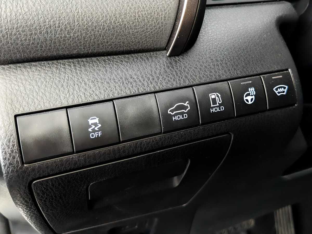 Toyota Camry 2022 года с пробегом. Фото: #24