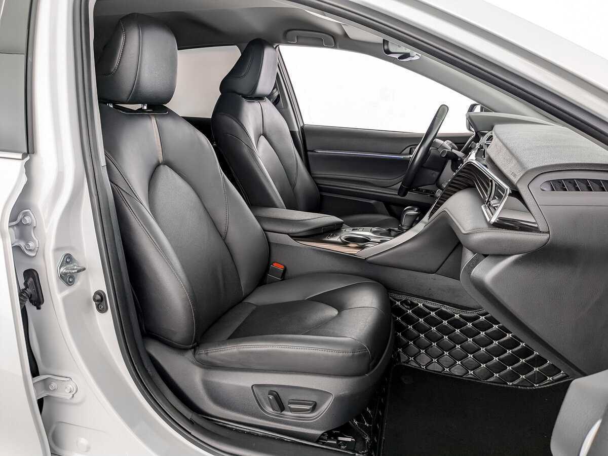 Toyota Camry 2021 года с пробегом. Фото: #20