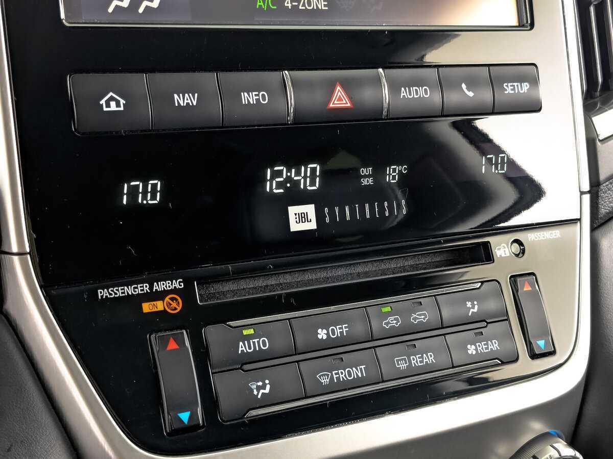 Toyota Land Cruiser 2017 года с пробегом. Фото: #22