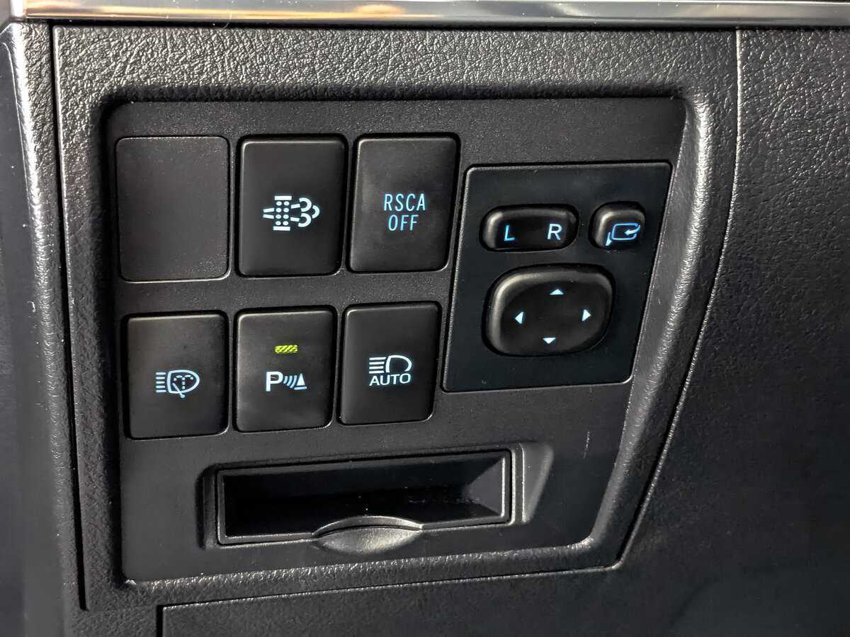 Toyota Land Cruiser 2017 года с пробегом. Фото: #24