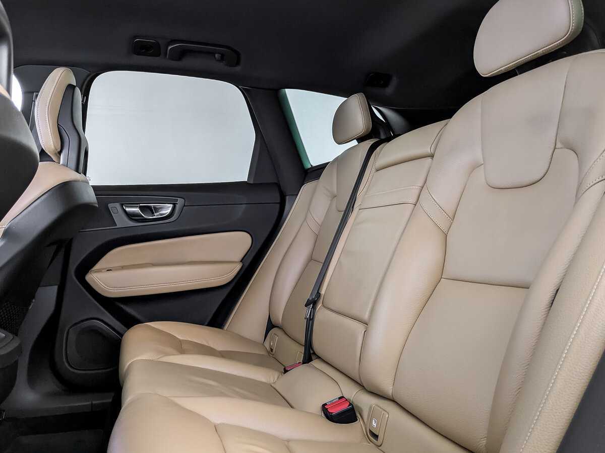 Volvo XC60 2018 года с пробегом. Фото: #8