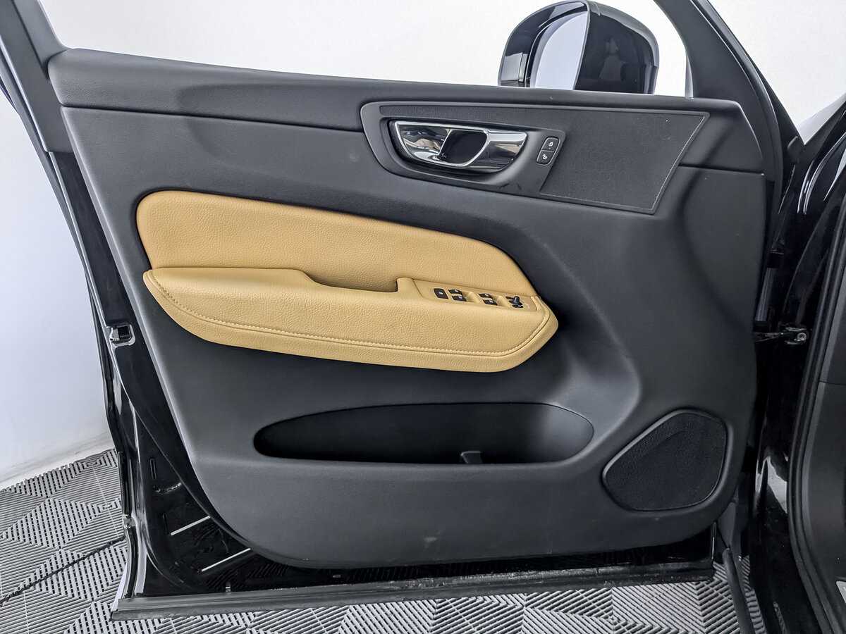 Volvo XC60 2018 года с пробегом. Фото: #13