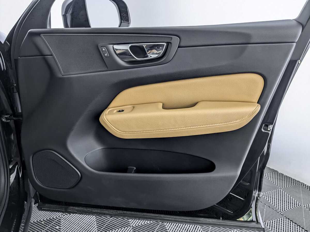 Volvo XC60 2018 года с пробегом. Фото: #17