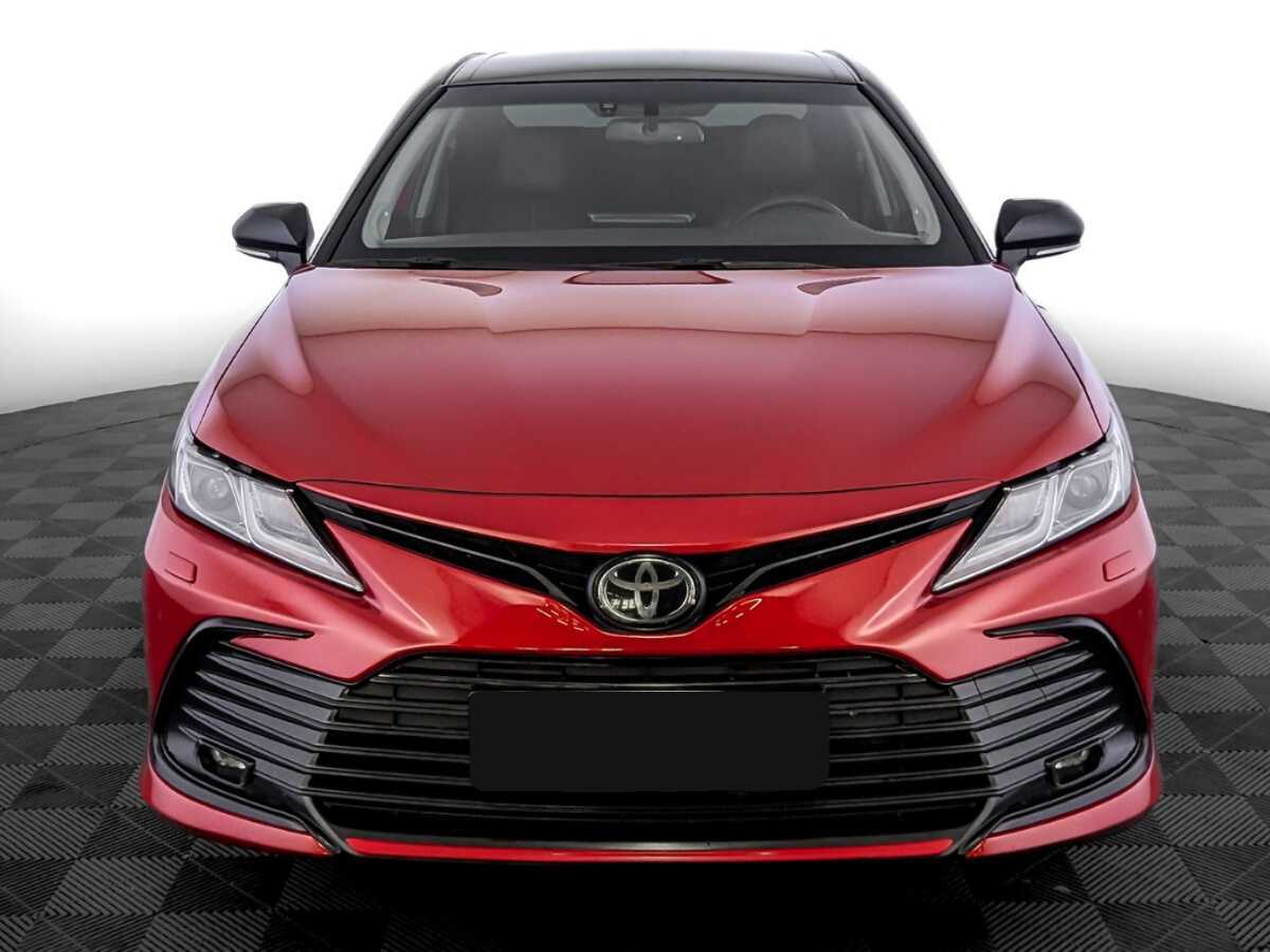 Toyota Camry 2021 года с пробегом. Фото: #1