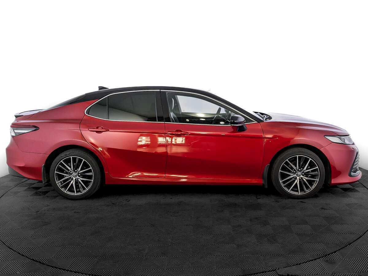 Toyota Camry 2021 года с пробегом. Фото: #3