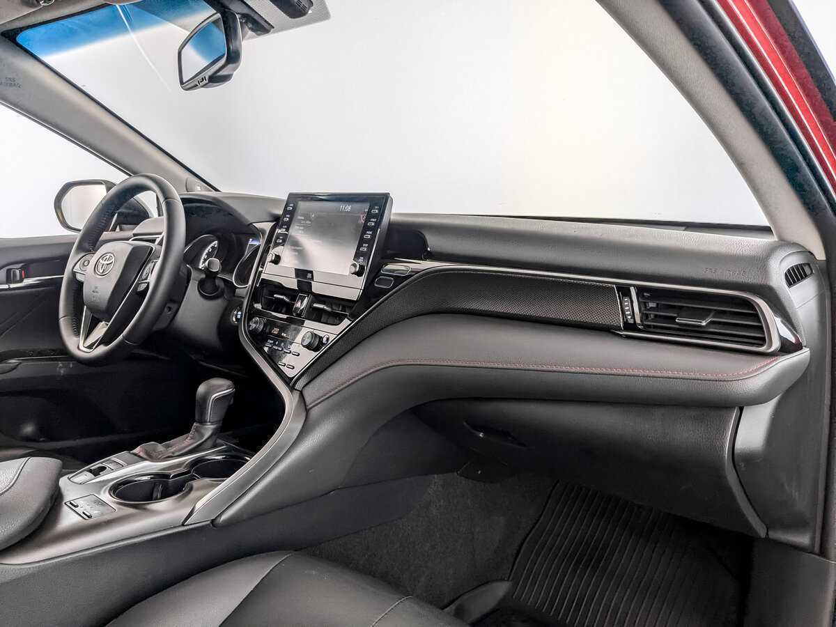 Toyota Camry 2021 года с пробегом. Фото: #8