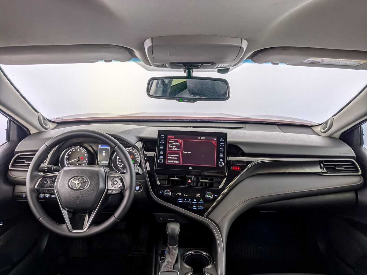 Toyota Camry 2021 года с пробегом. Фото: #11