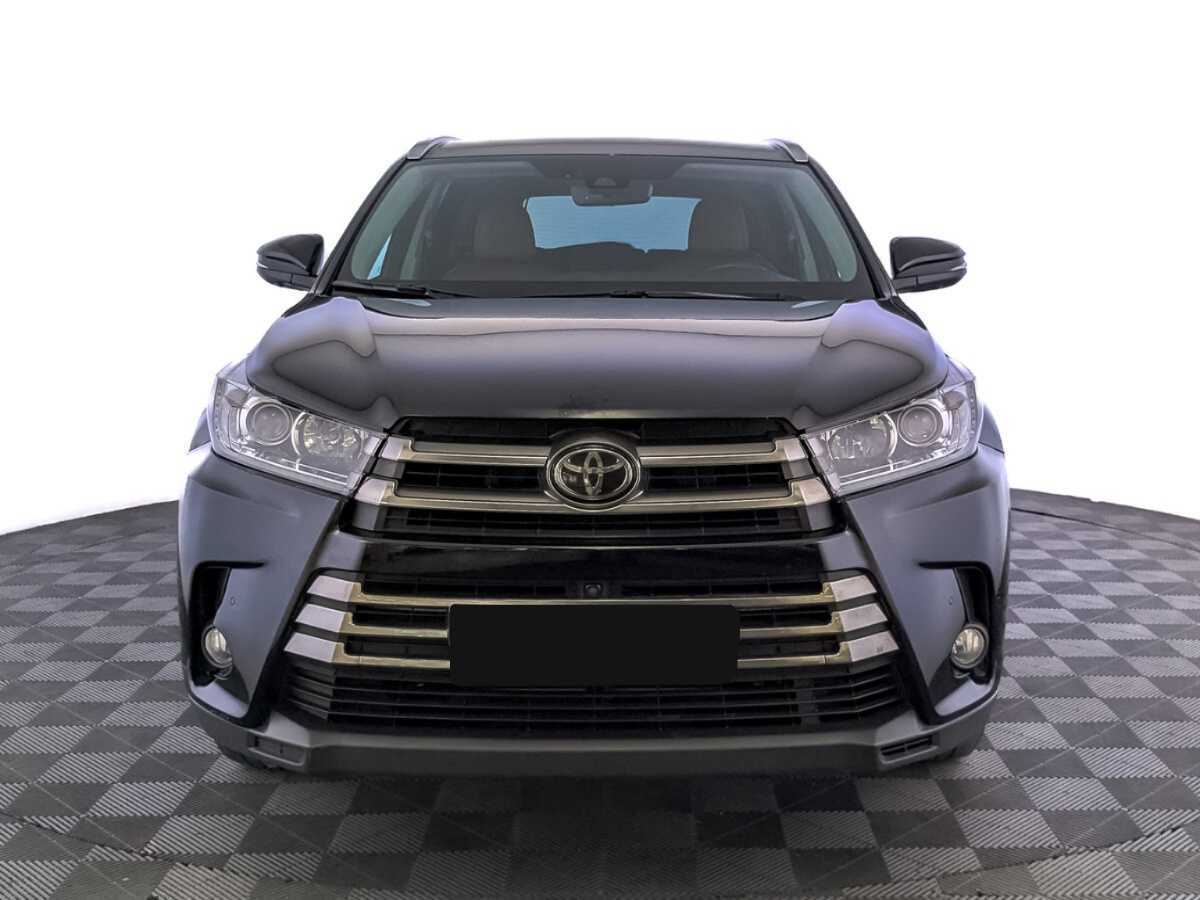 Toyota Highlander 2017 года с пробегом. Фото: #1