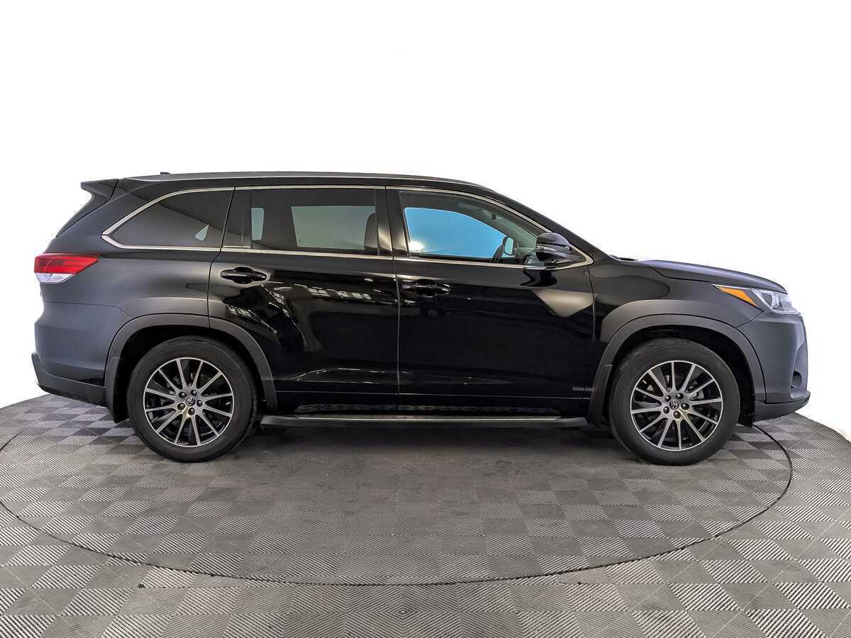 Toyota Highlander 2017 года с пробегом. Фото: #3