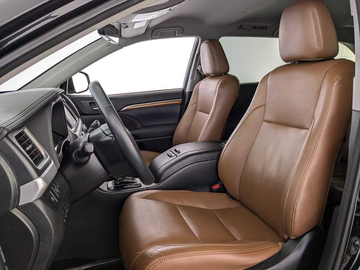 Toyota Highlander 2017 года с пробегом. Фото: #15