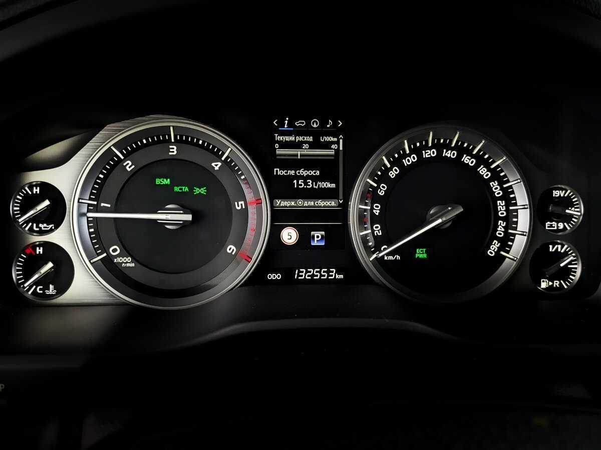 Toyota Land Cruiser 2016 года с пробегом. Фото: #10