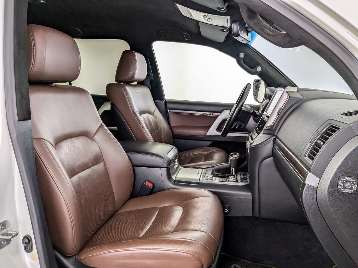 Toyota Land Cruiser 2016 года с пробегом. Фото: #18