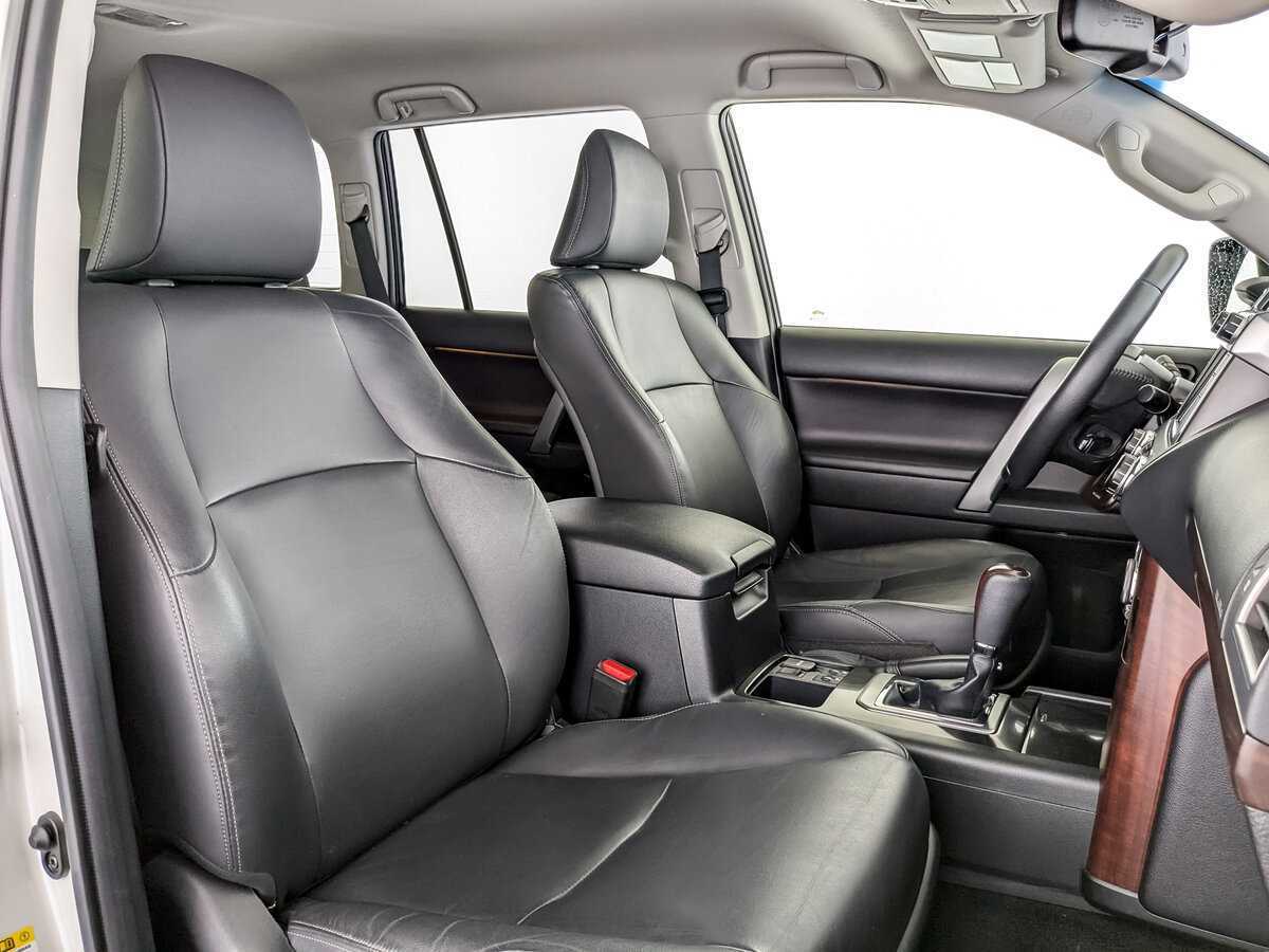 Toyota Land Cruiser Prado 2017 года с пробегом. Фото: #19