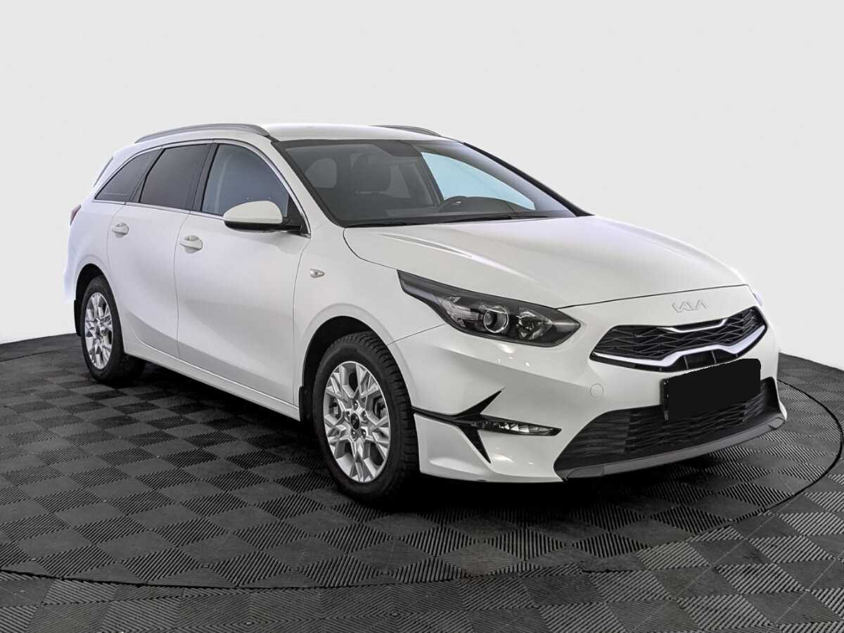 Kia Ceed 2022 года с пробегом. Фото: #2